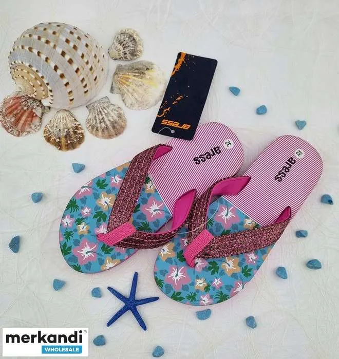 060014 Chanclas infantiles MIX. Ayude a sus clientes a prepararse para las vacaciones familiares