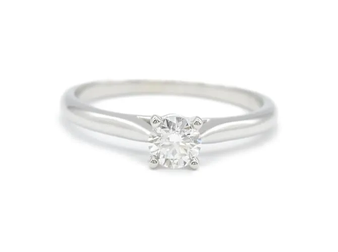 Anillo Solitaire Cartier 1895 