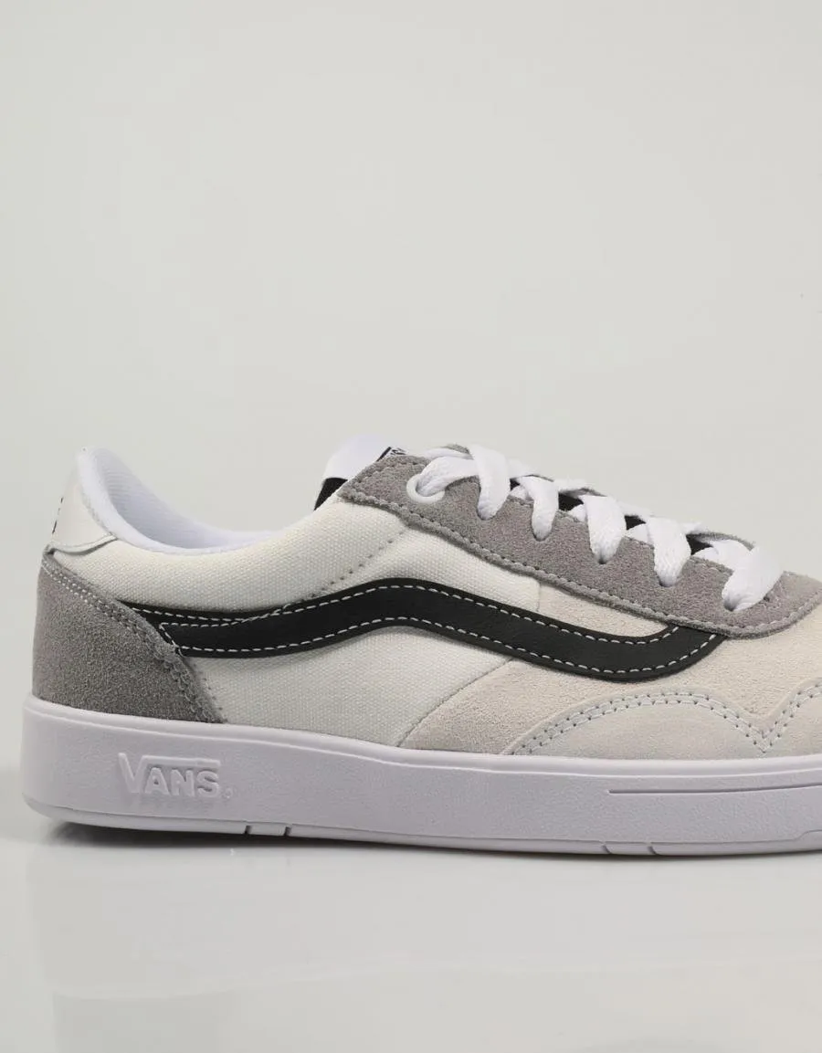 baskets VANS Cruze en Noir 82007