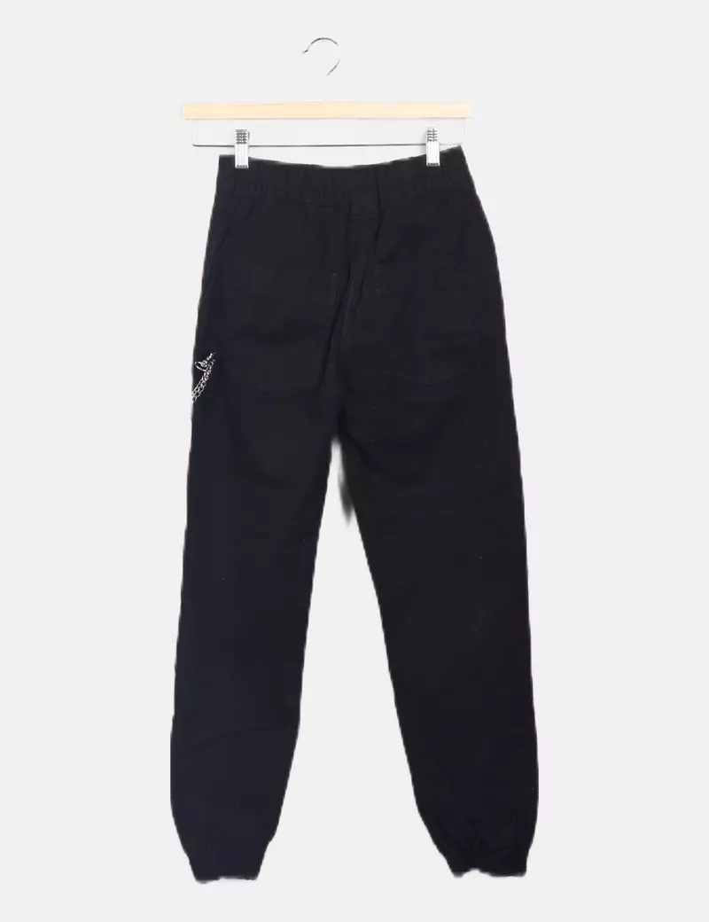 Bershka Jean negro básico