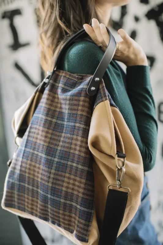BOLSO DE LANA  ESTAMPADO ESCOCéS Y LANA CAMEL