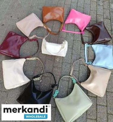 Bolsos de mujer con alto factor de estilo y valor para compradores mayoristas.
