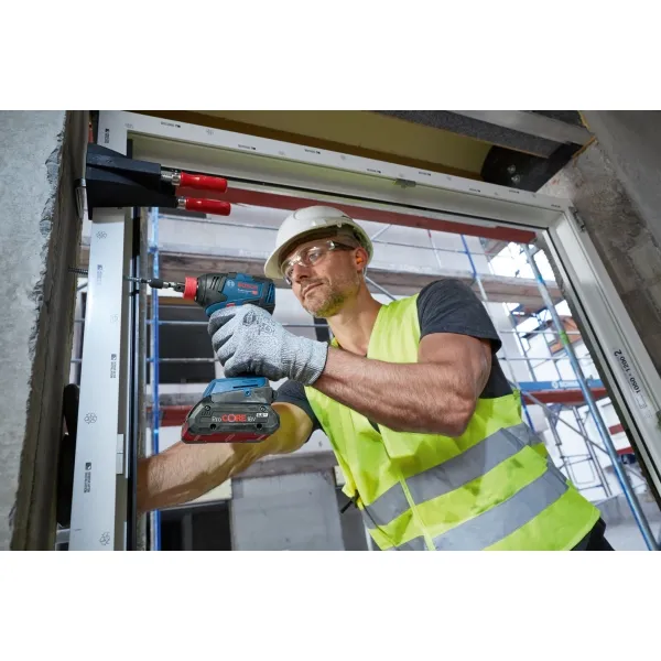 BOSCH  GDR 18V200  ATORNILLADORA CON IMPACTO CON 2 BATERíAS, LIION, 18 V, 4 AH, 200 NM, M6M16, CAJA ESPECIAL