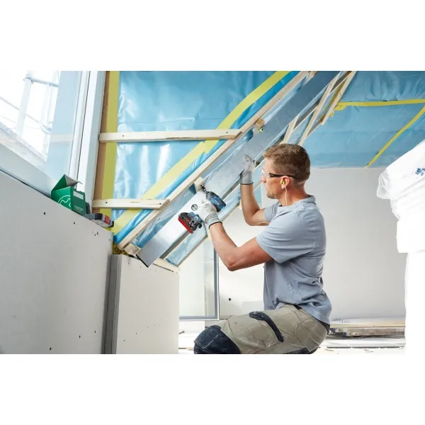 BOSCH  GDR 18V200  ATORNILLADORA CON IMPACTO CON 2 BATERíAS, LIION, 18 V, 4 AH, 200 NM, M6M16, CAJA ESPECIAL