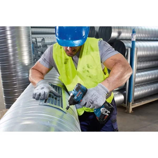 BOSCH  GDR 18V200  ATORNILLADORA CON IMPACTO CON 2 BATERíAS, LIION, 18 V, 4 AH, 200 NM, M6M16, CAJA ESPECIAL