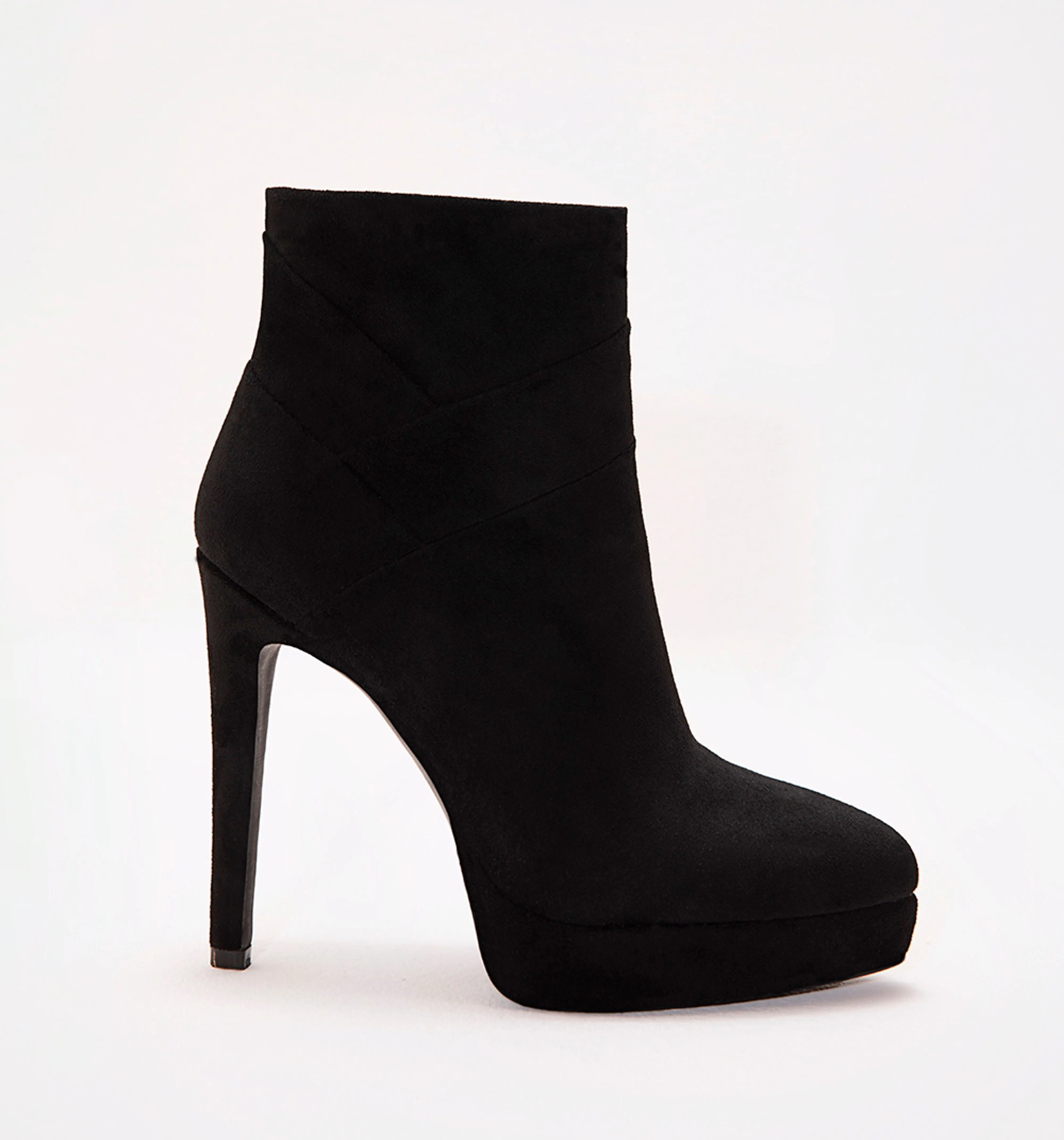 Botin con plataforma y detalle en capell