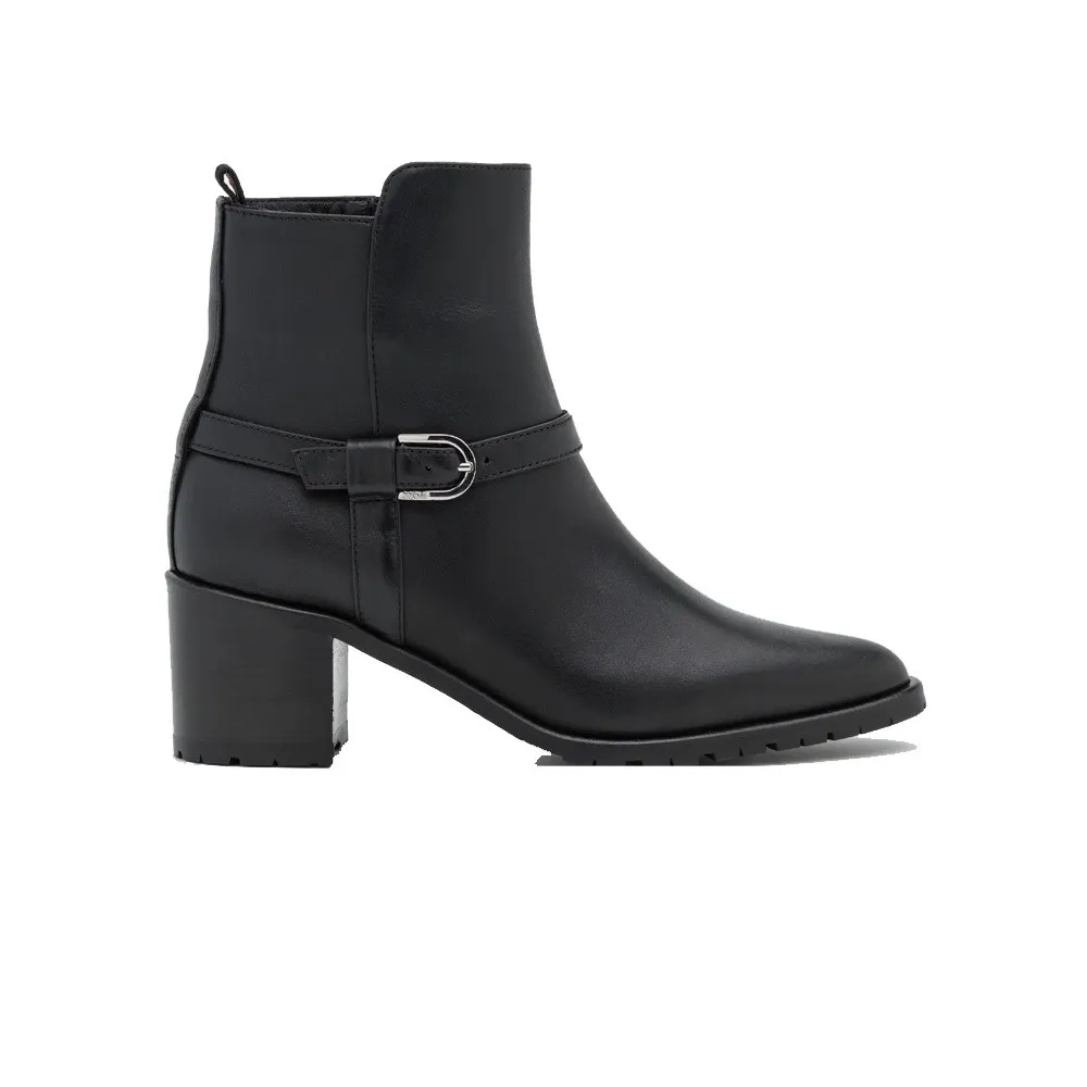Botín de Piel Hugo Boss Celia Bootie 50C Color Negro