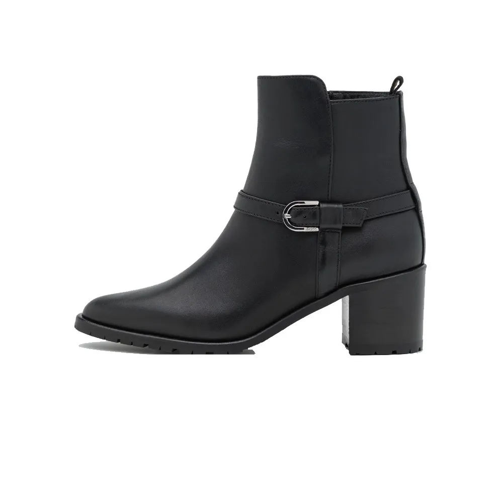 Botín de Piel Hugo Boss Celia Bootie 50C Color Negro
