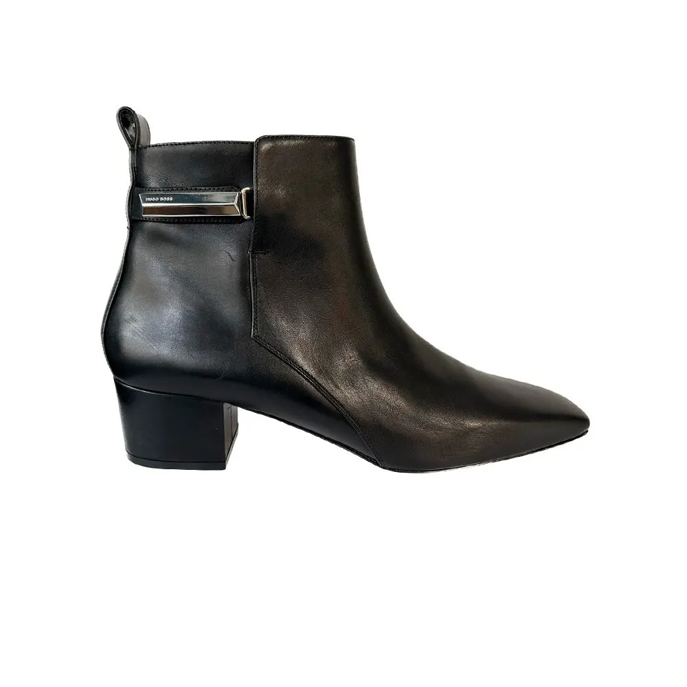 Botín de Piel Hugo Boss Malika Bootie 45C Color Negro
