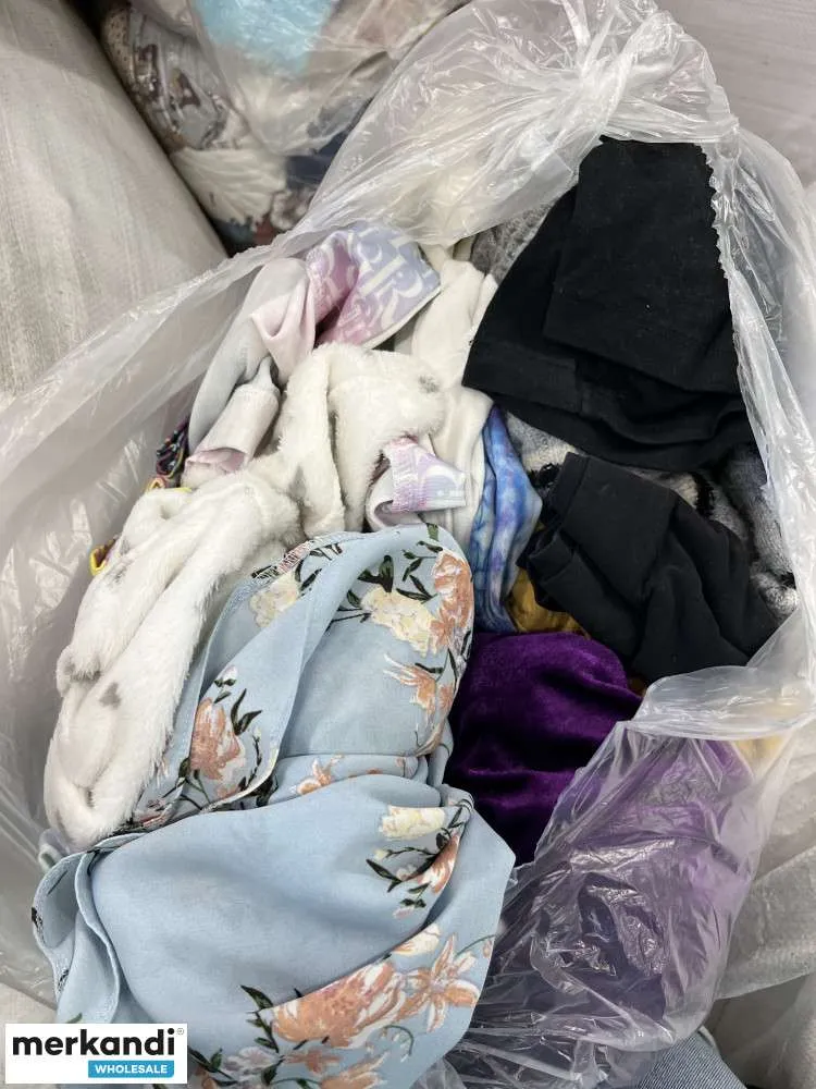 C4C Angia de segunda mano mezcla para mujer y hombre para niños