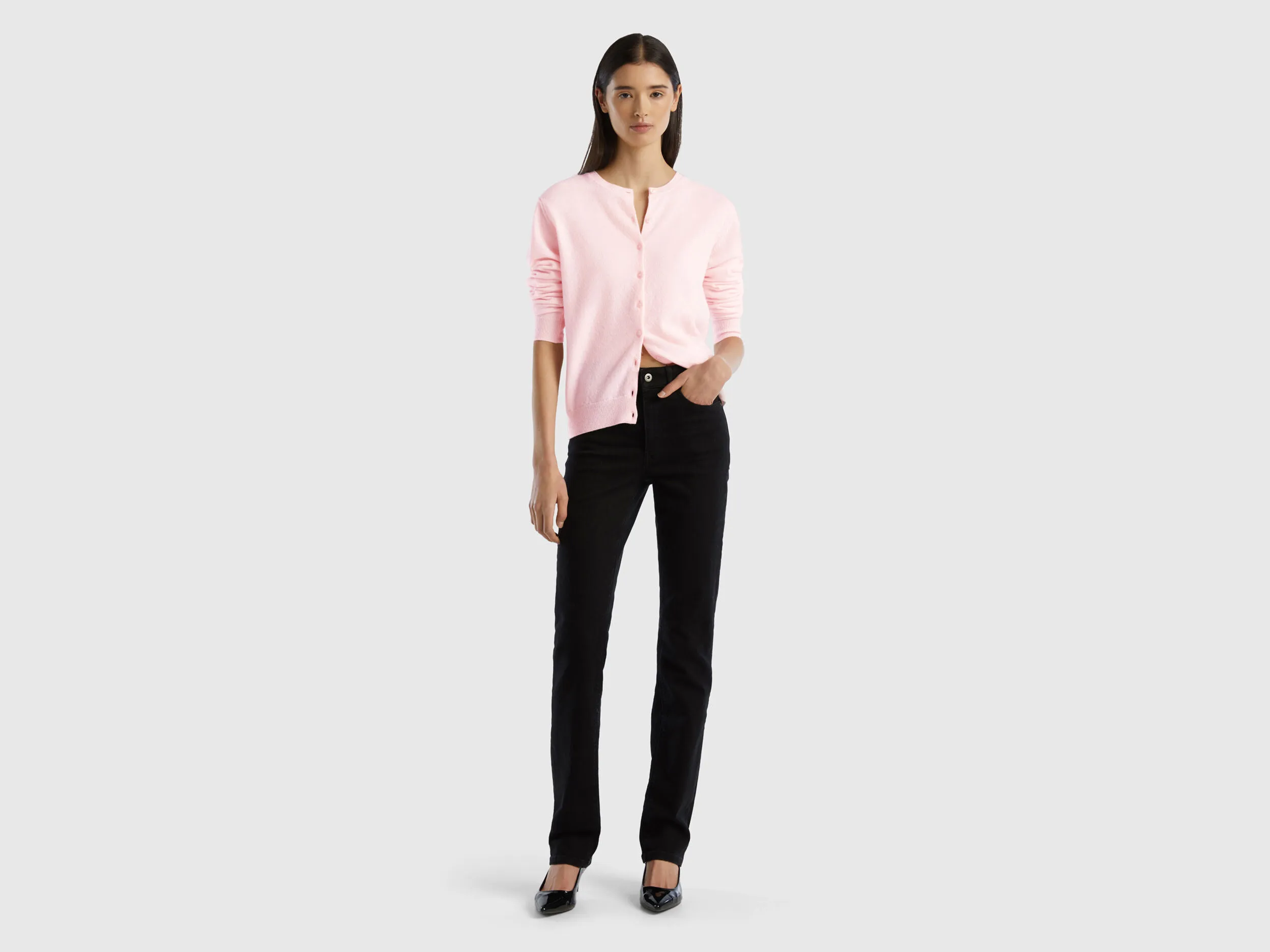 Cárdigan de cuello redondo rosa claro de pura lana merina
