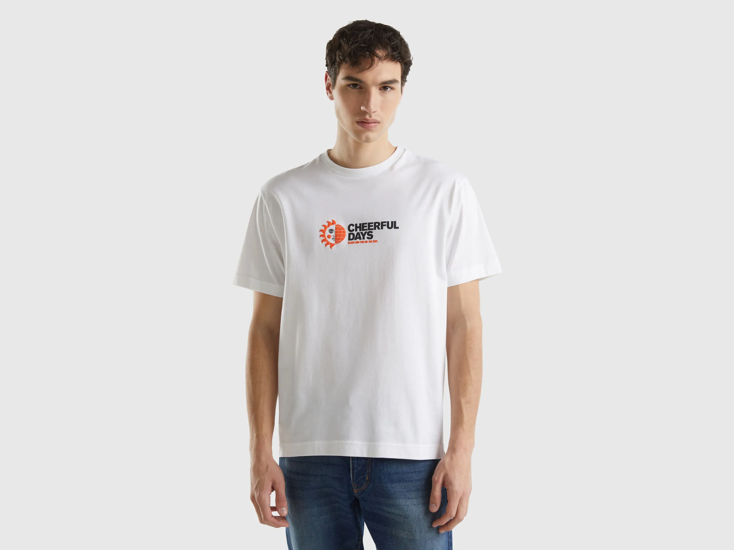 Camiseta con estampado por delante y por detrás