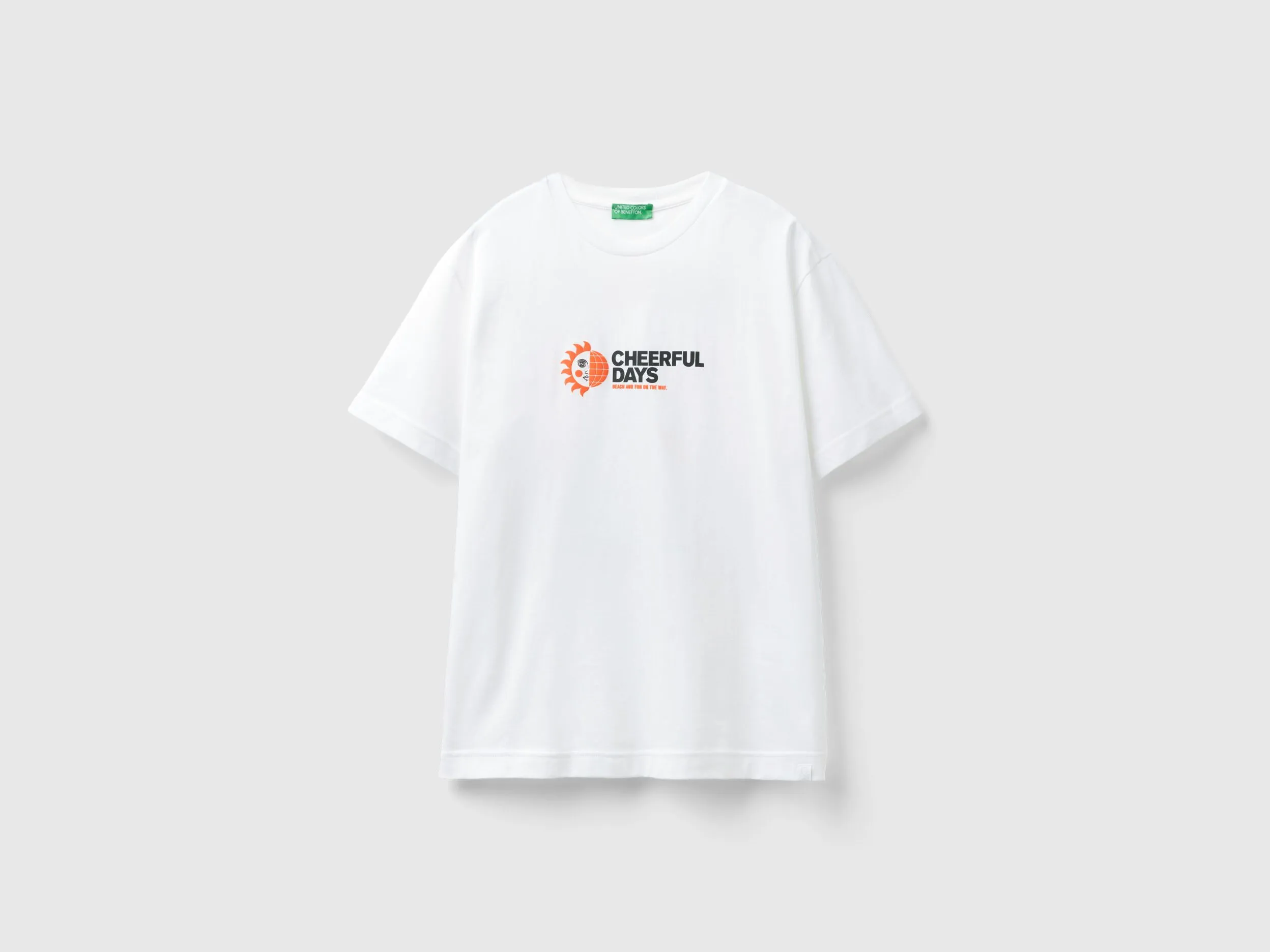 Camiseta con estampado por delante y por detrás