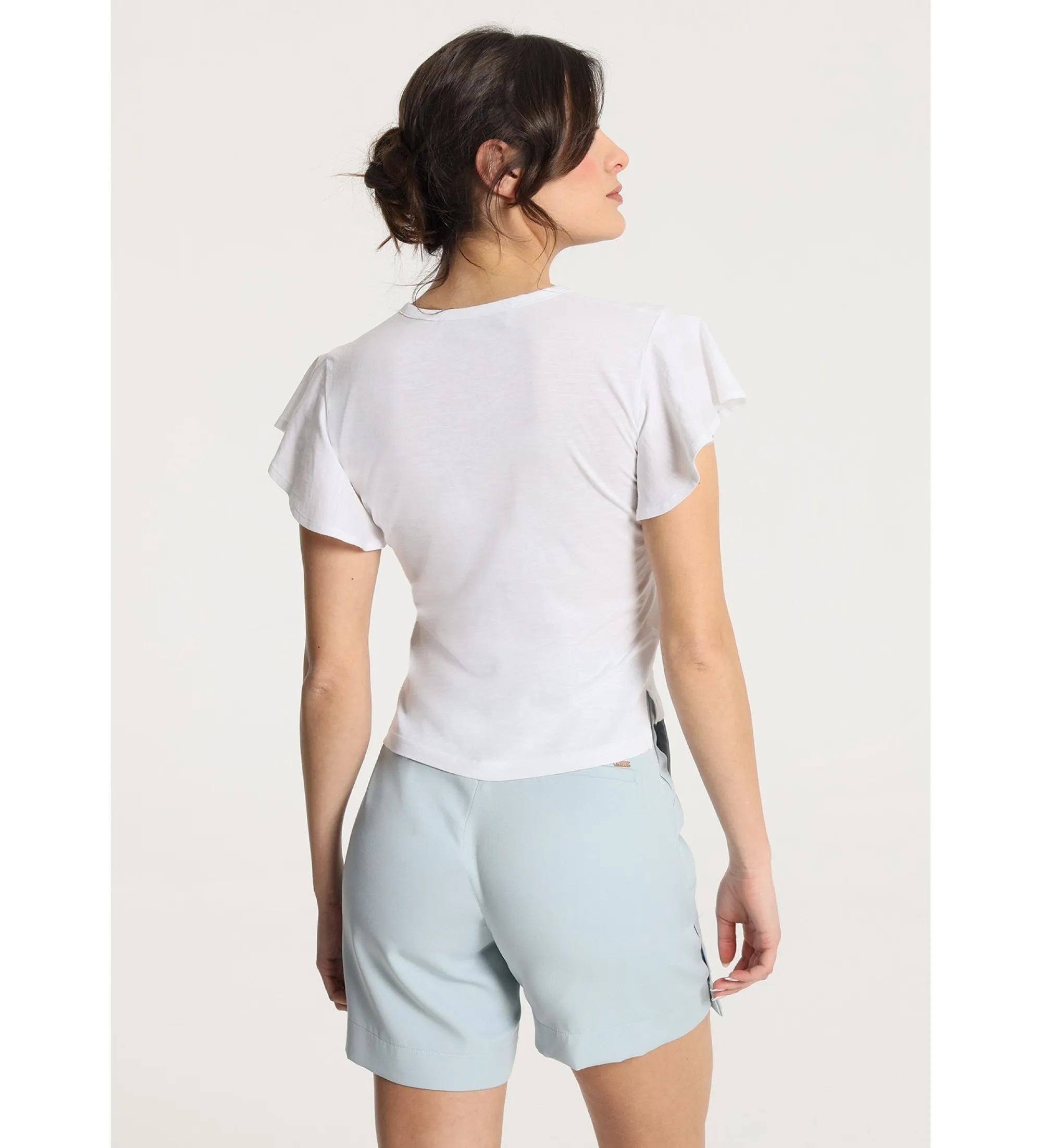 Camiseta de manga corta volantes con botones blanco