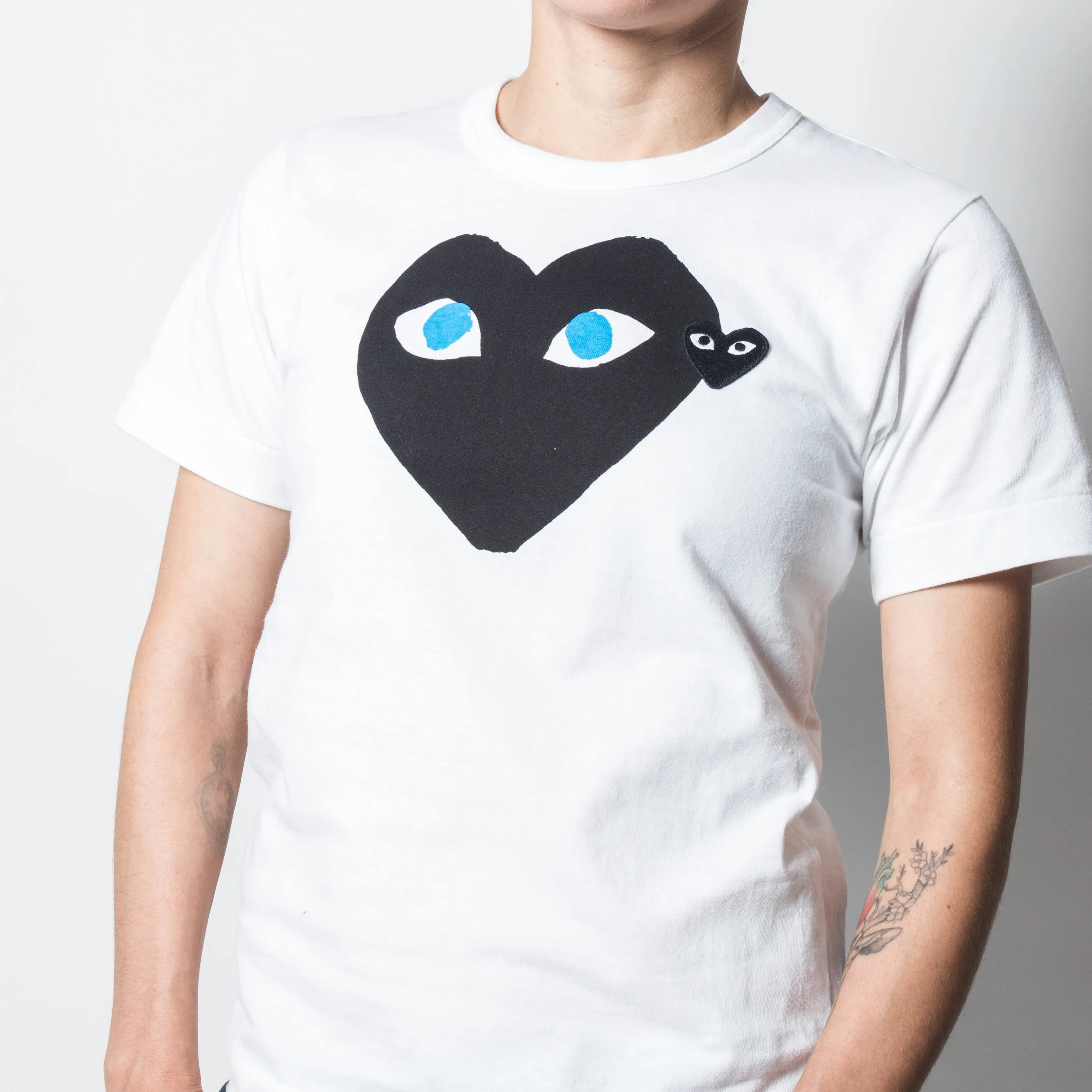 CDG PLAY Blue Eyes Black Heart Tee White