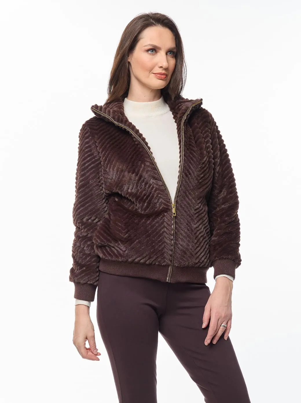 Chamarra café de peluche Comfort