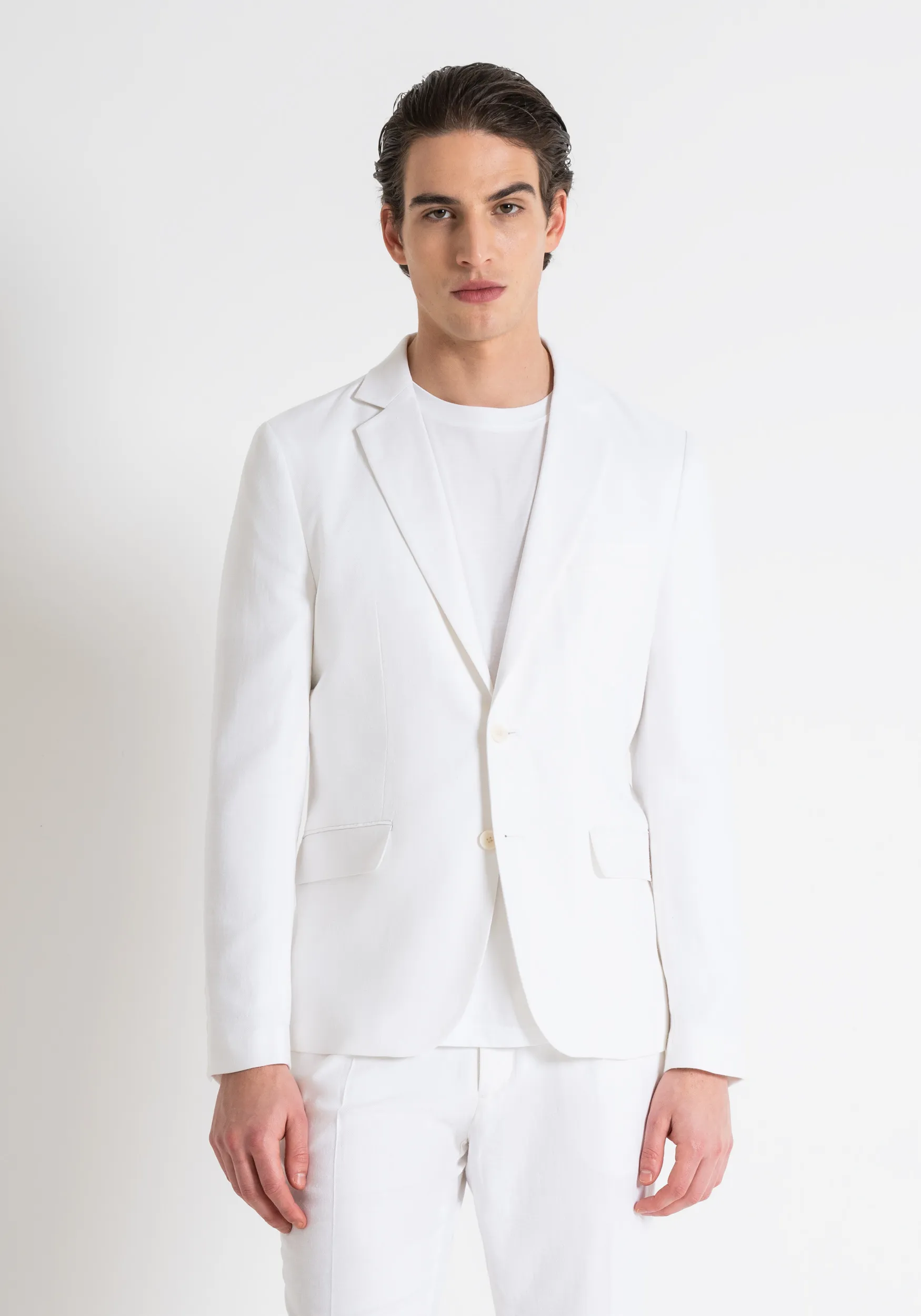 CHAQUETA «ZELDA» SLIM FIT EN MEZCLA DE LINO