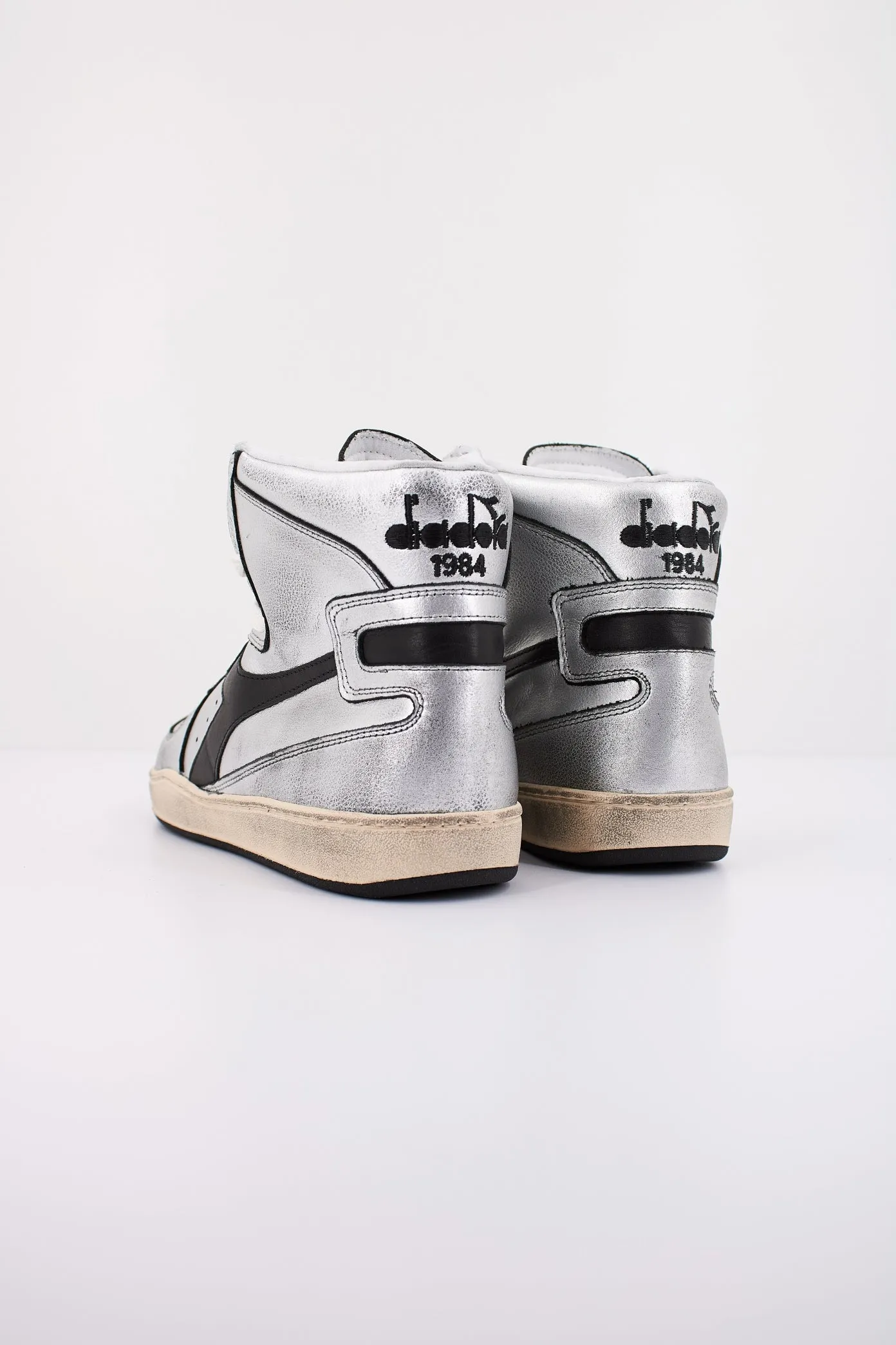 DIADORA HERITAGE BASKET USED