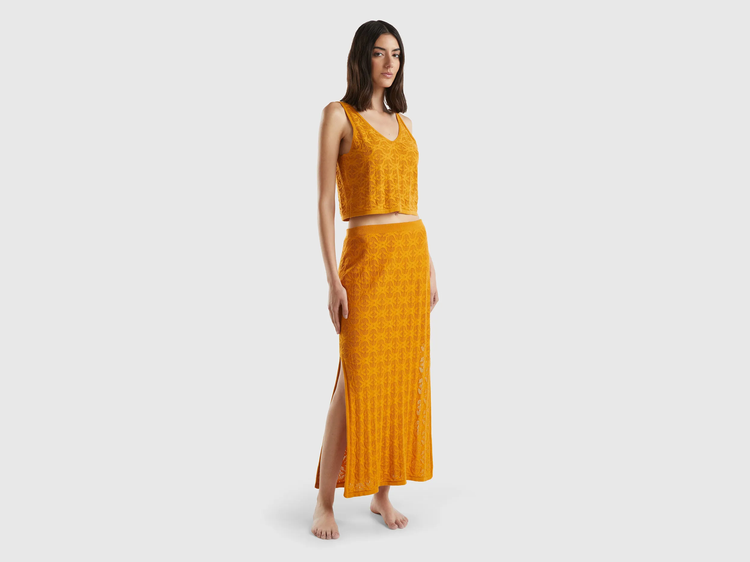 Falda midi de punto con monograma