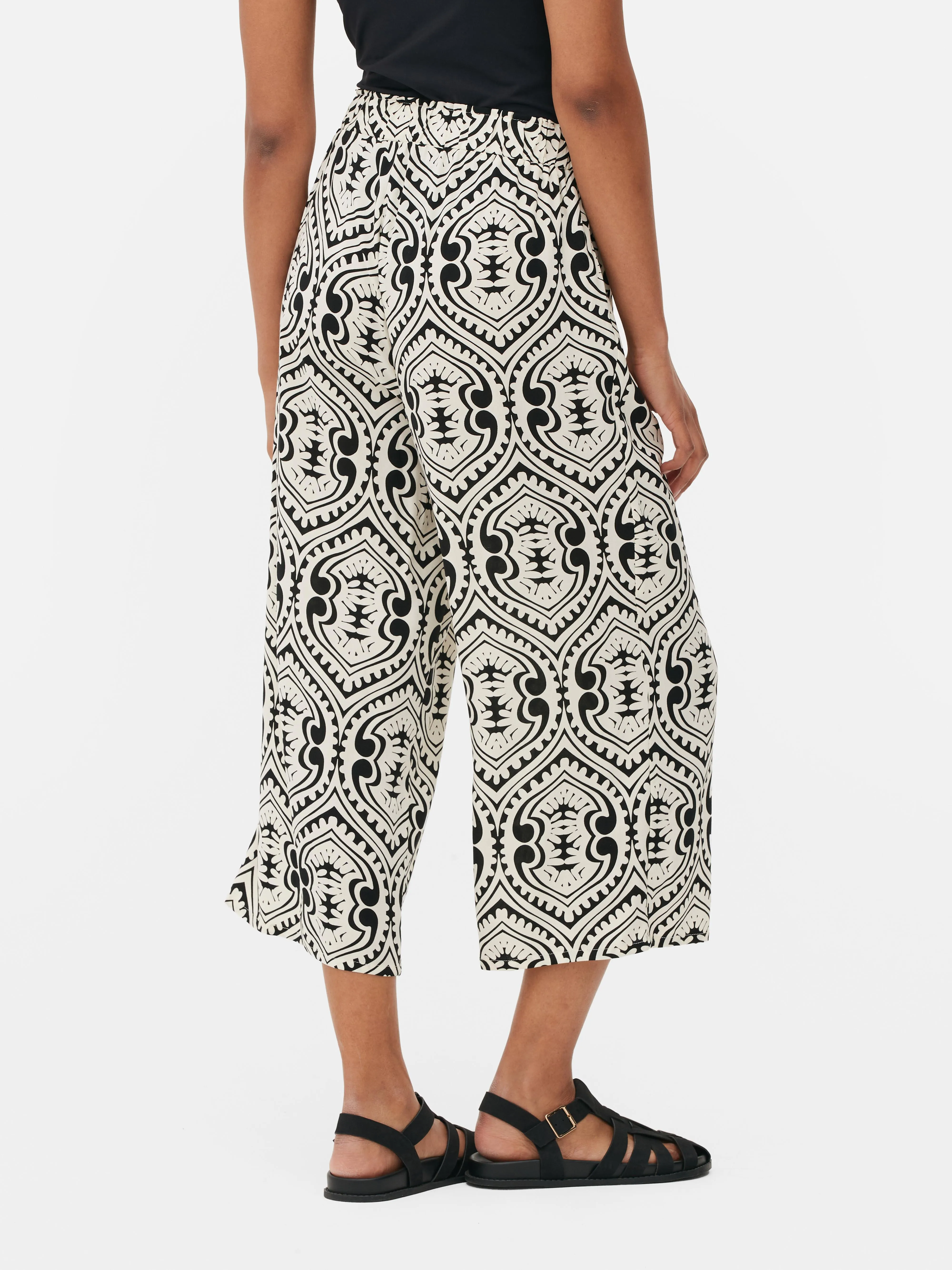Falda pantalón de estampado gráfico y pernera ancha