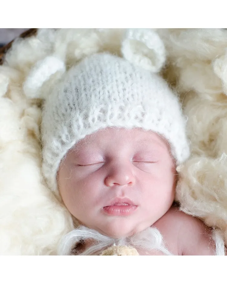Gorrito hecho a mano con orejitas