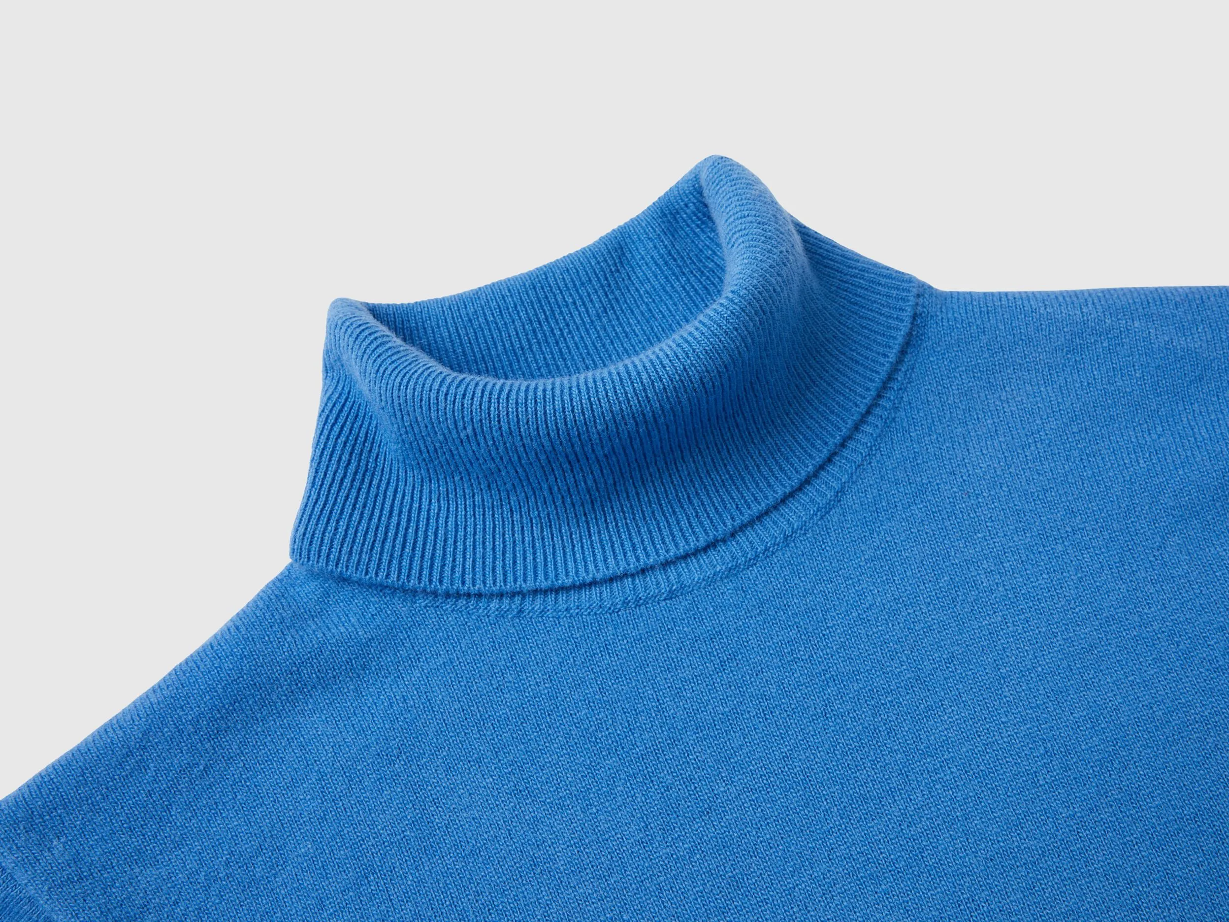 Jersey de cuello cisne azul oscuro de pura lana merina