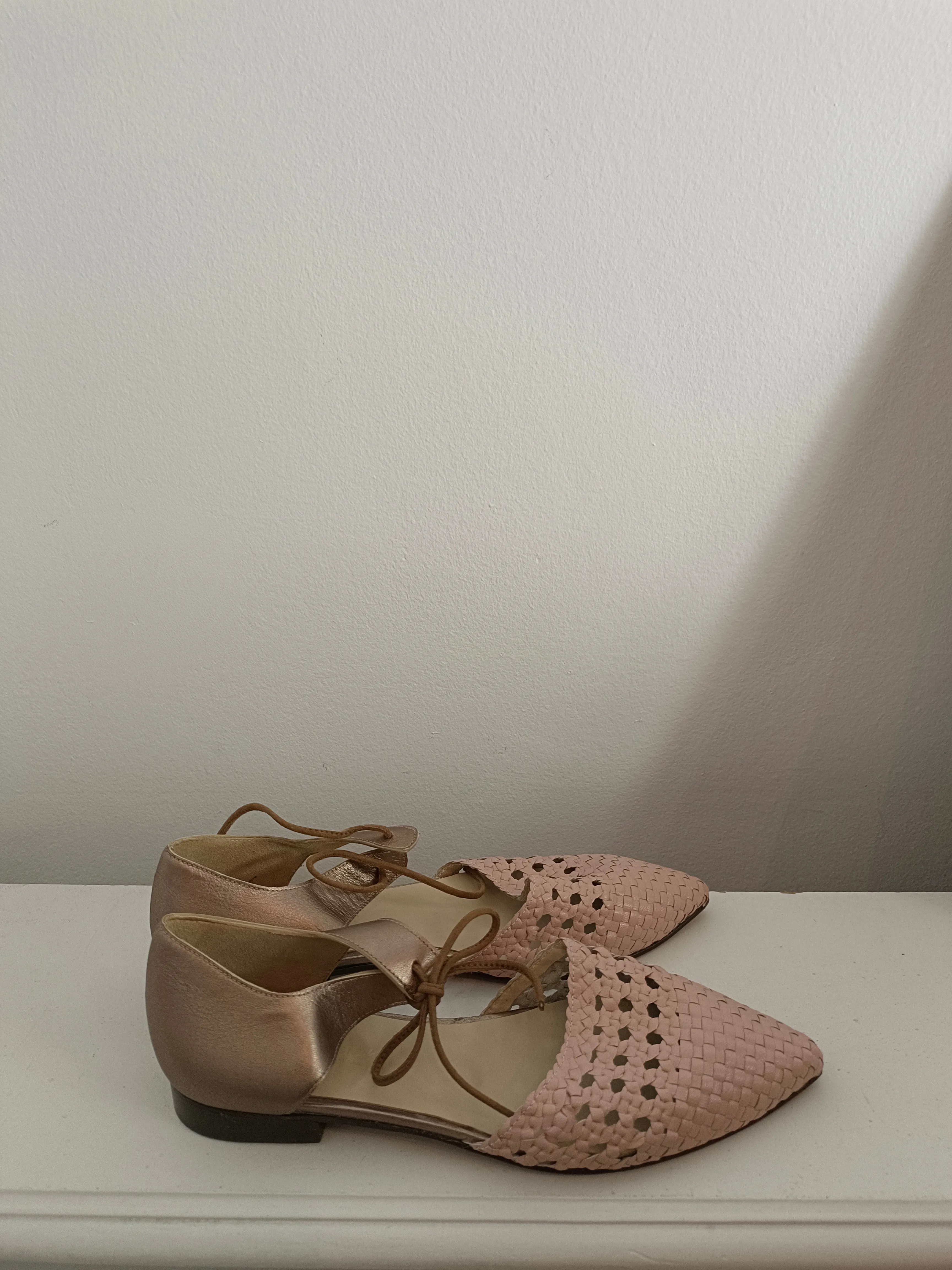 MICUIR. zapatos piel bicolor troquelado T.38