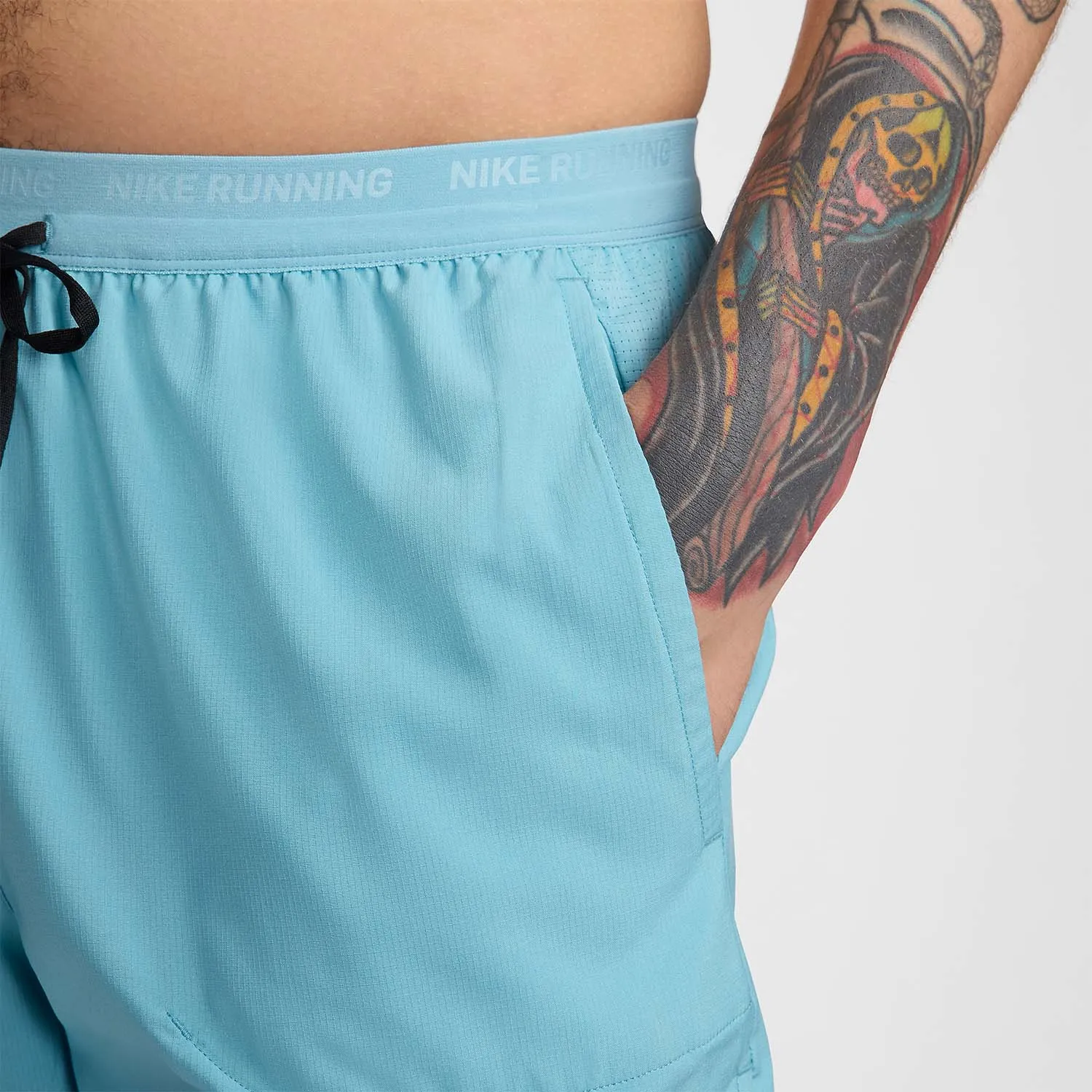 NIKE DRIFIT STRIDE 5IN SHORTS