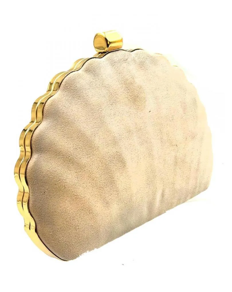 ORIGINALES BOLSOS BEIGE DE FIESTA CON DISEÑO DE CONCHA