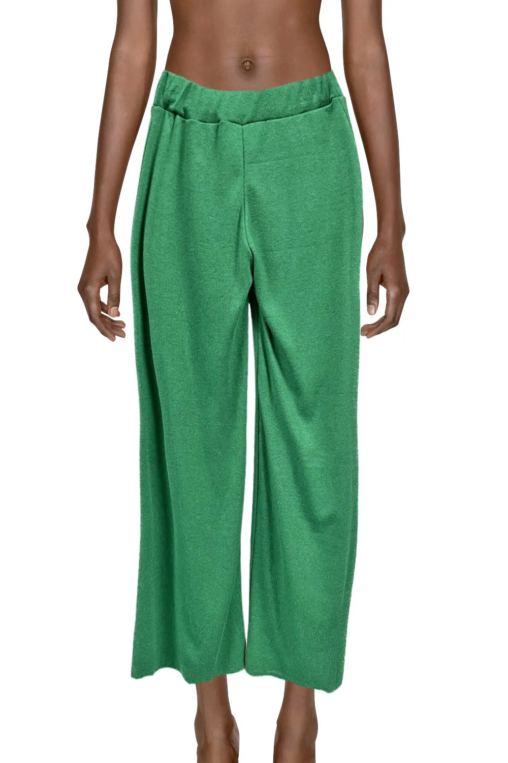 Pantalones verdes fluidos