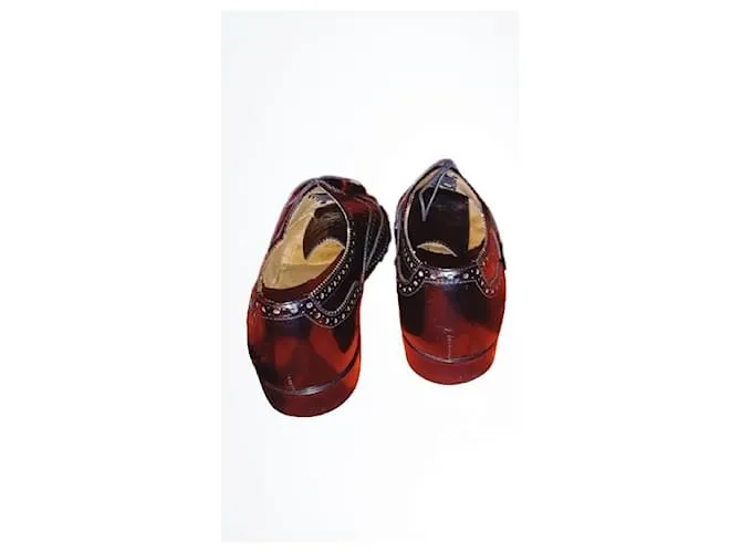 Paul Smith Derbys con punta de flor de cuero negro 