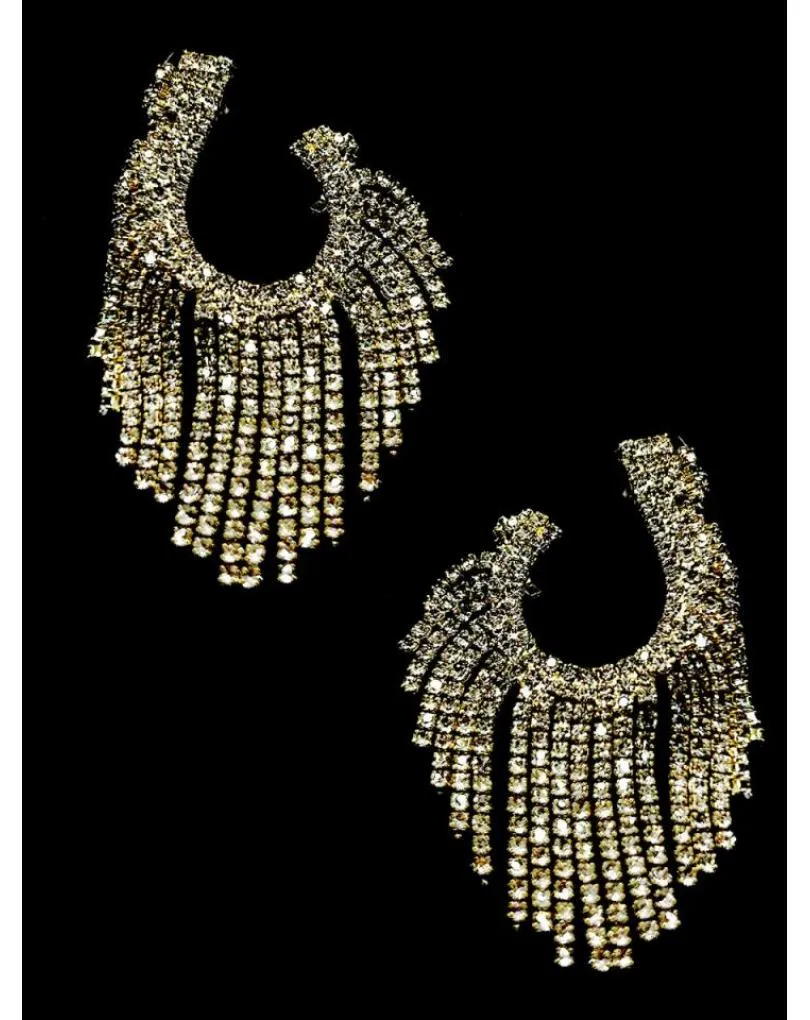 PENDIENTES DORADOS LARGOS DE FIESTA PARA UN LOOK SEDUCTOR