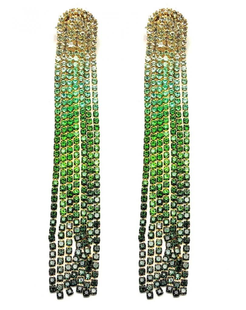 PENDIENTES LARGOS DE FIESTA PARA UN LOOK SOFISTICADO