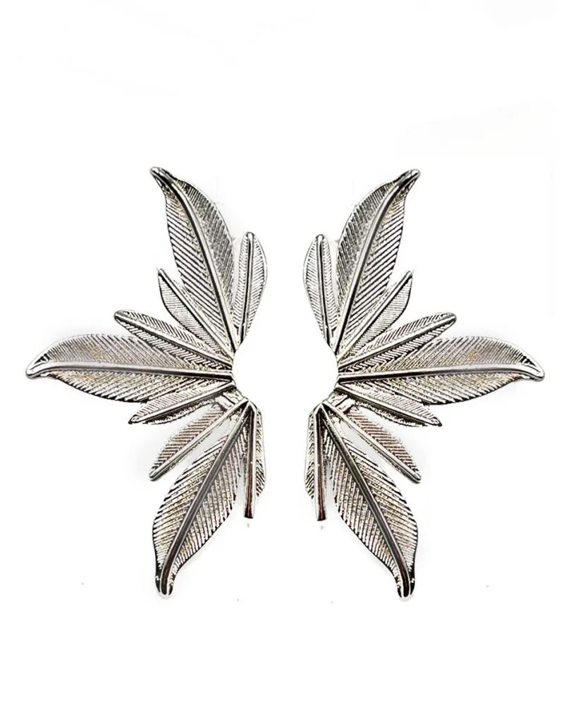 PENDIENTES PLATEADOS GRANDES CON DISEÑO VINTAGE CON HOJAS