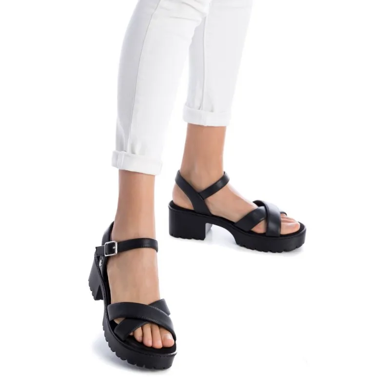Sandalia de mujer REFRESH 079281 Negro