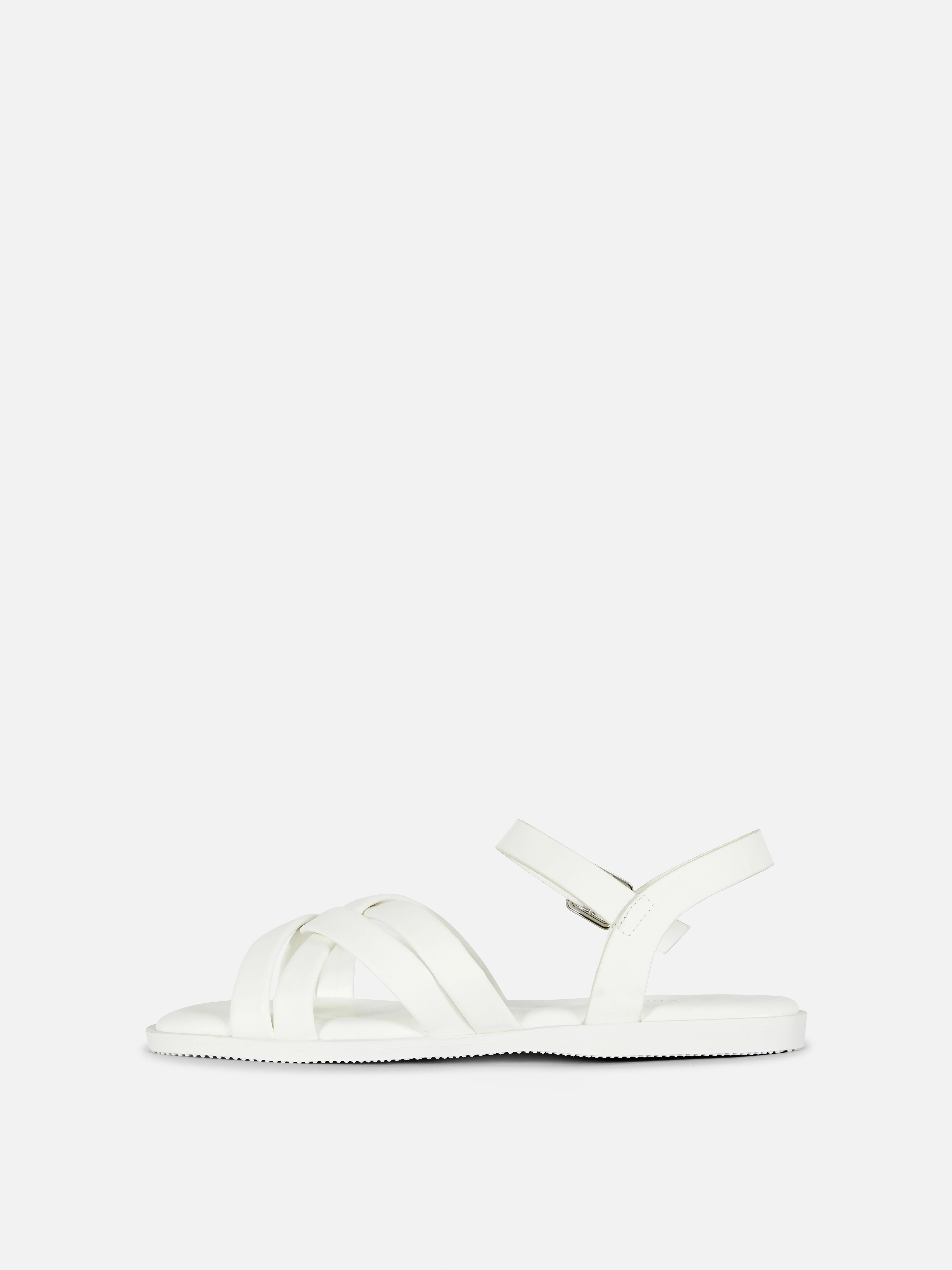 Sandalias con tiras cruzadas gruesas