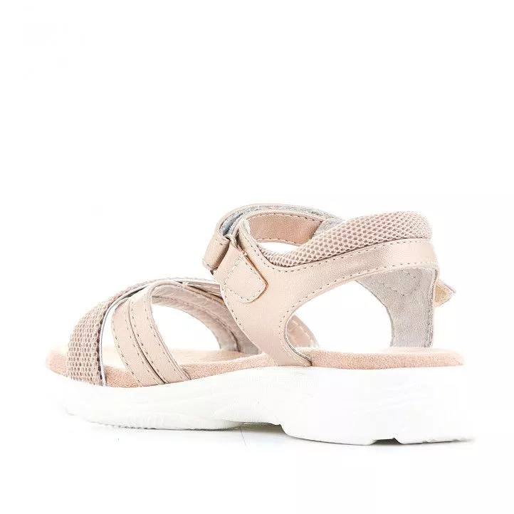 SANDALIAS KTINNI CON DISEñO METALIZADO