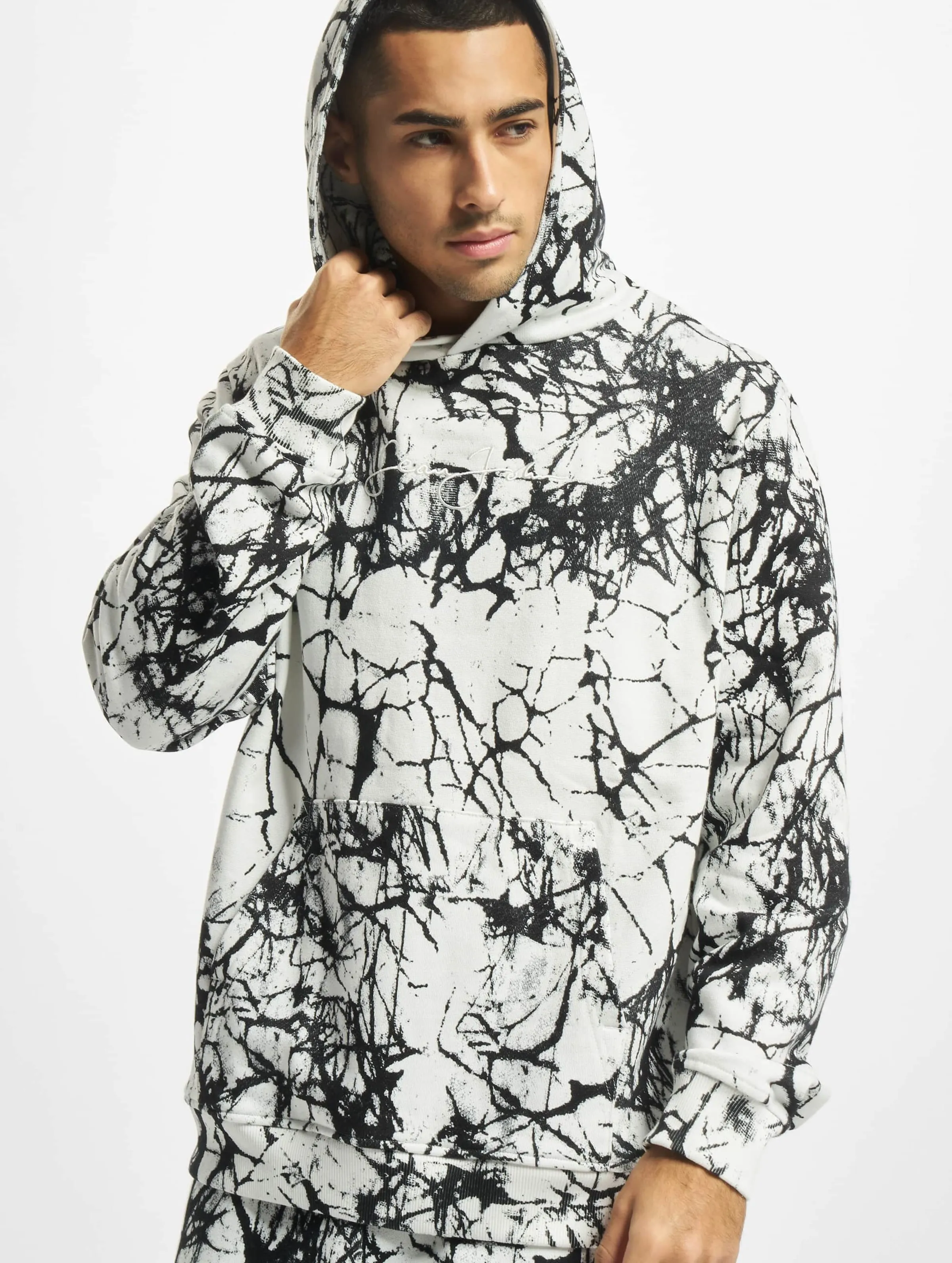 Script Logo Crackle Dye