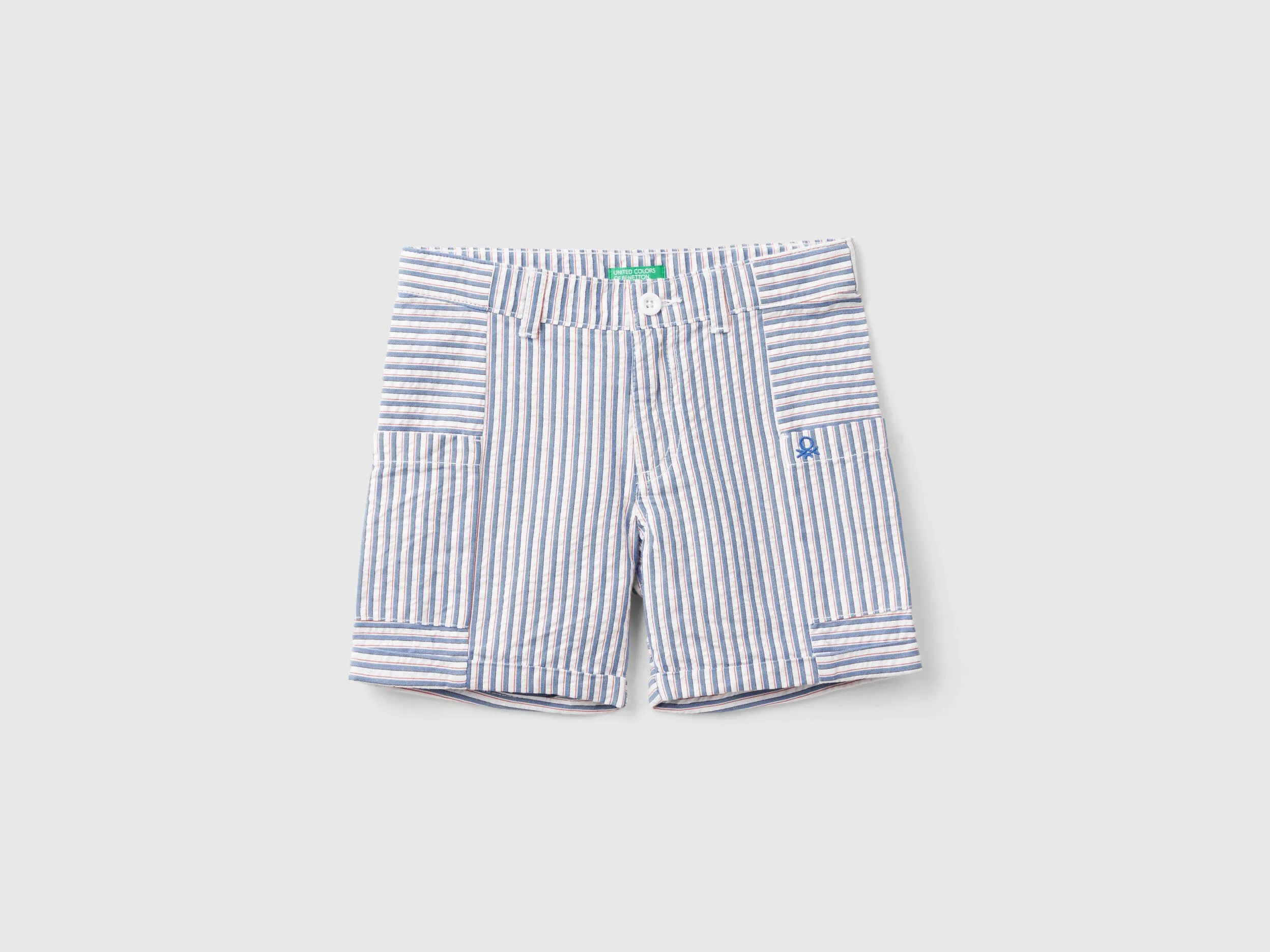 Shorts de rayas con bolsillos