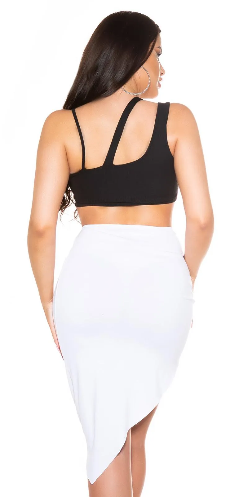Top corto de verano negro con relleno