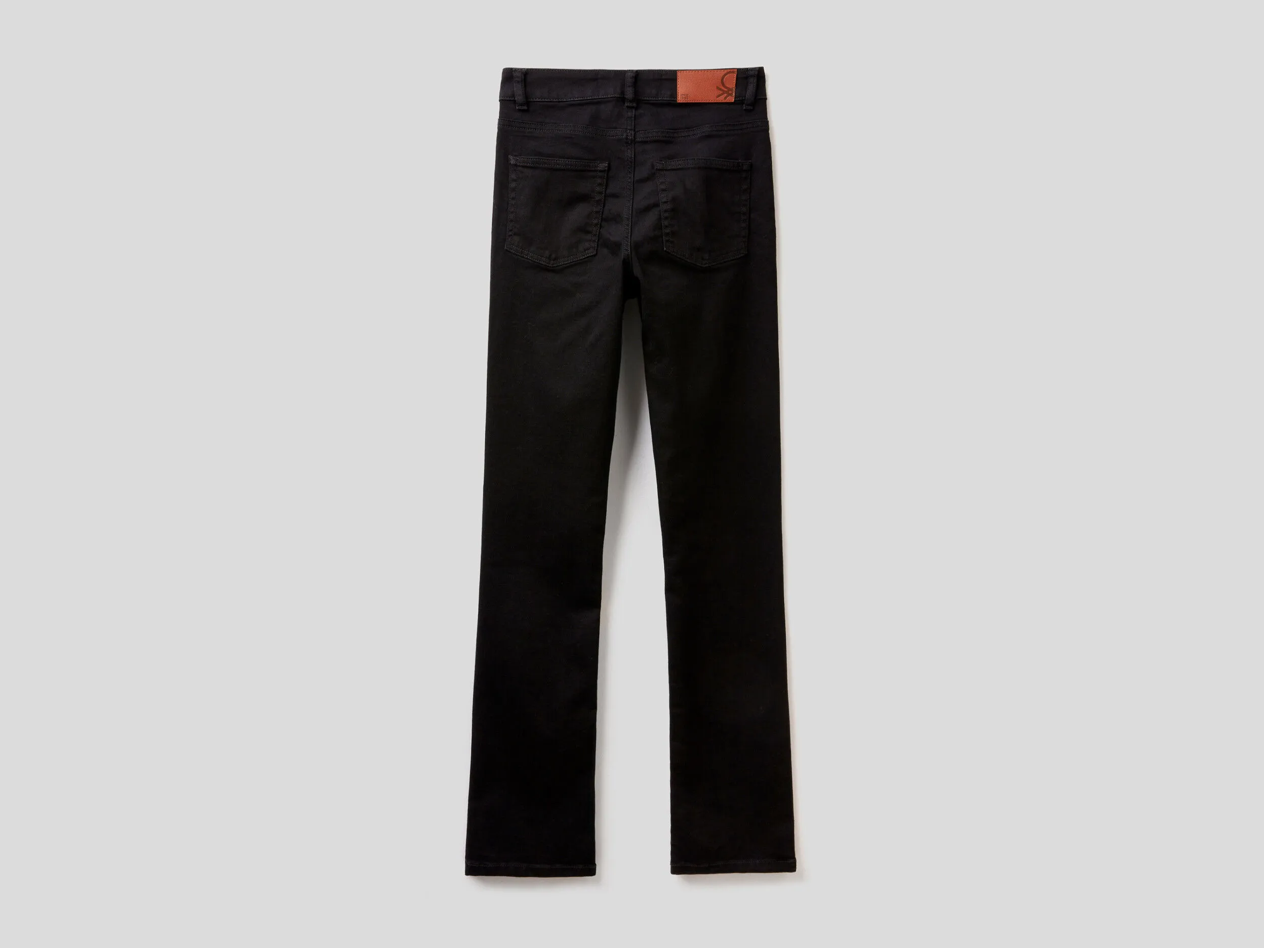 Vaqueros bootcut con cinco bolsillos