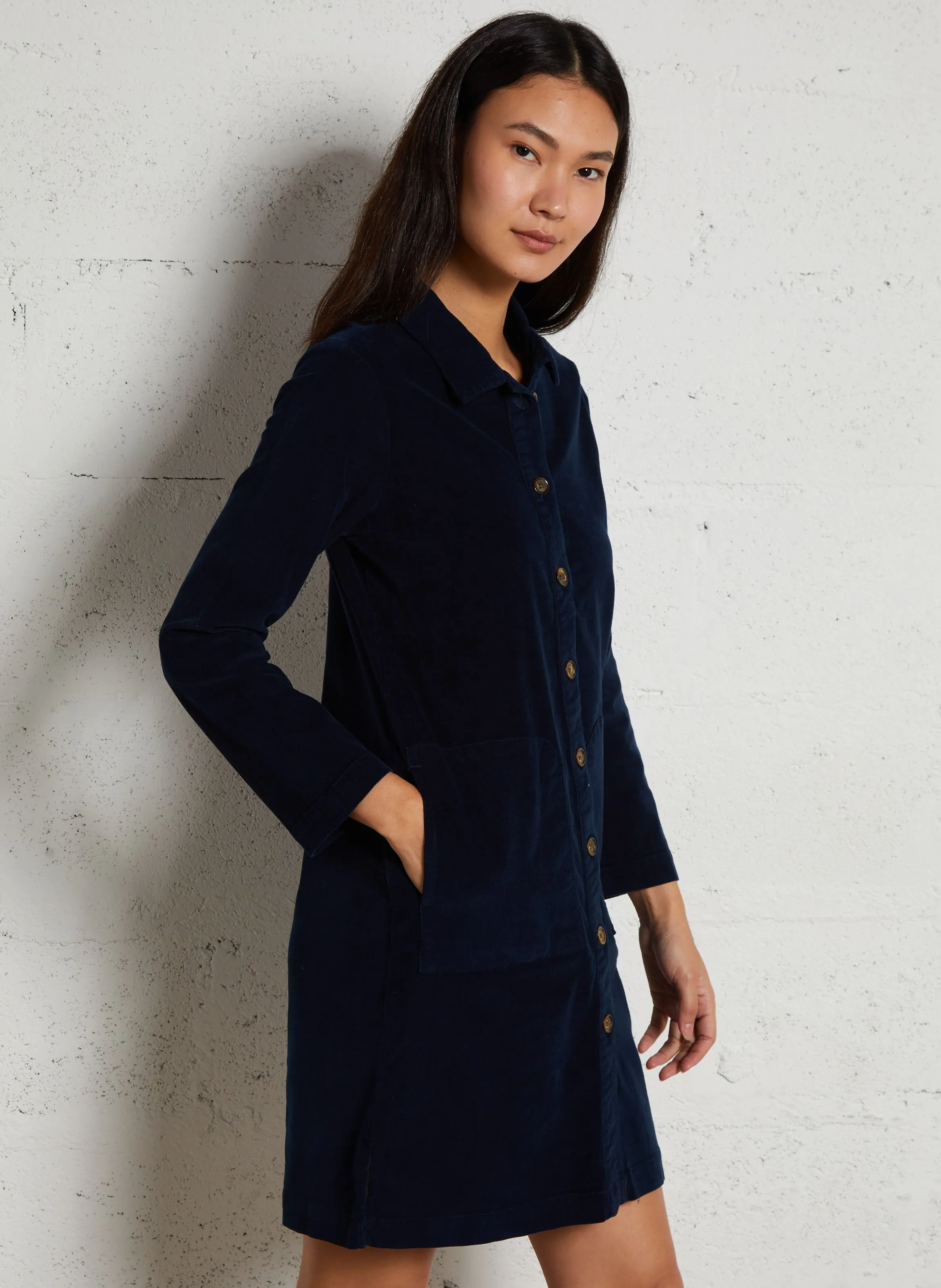 Vestido camisero de terciopelo de algodón en azul