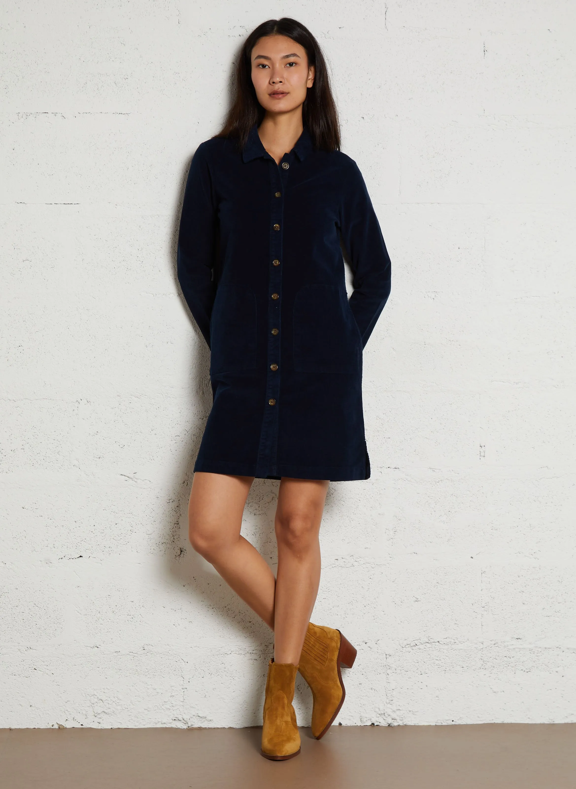 Vestido camisero de terciopelo de algodón en azul