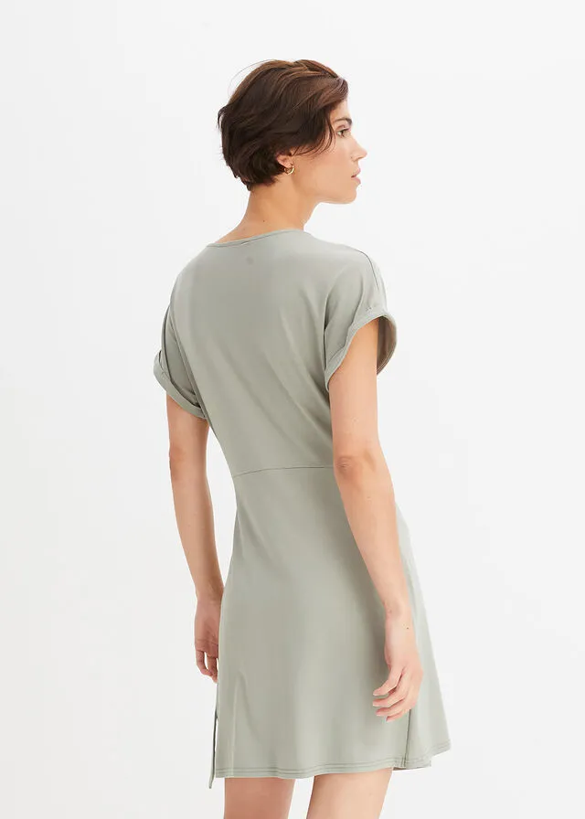 Vestido con diseño cruzado Verde