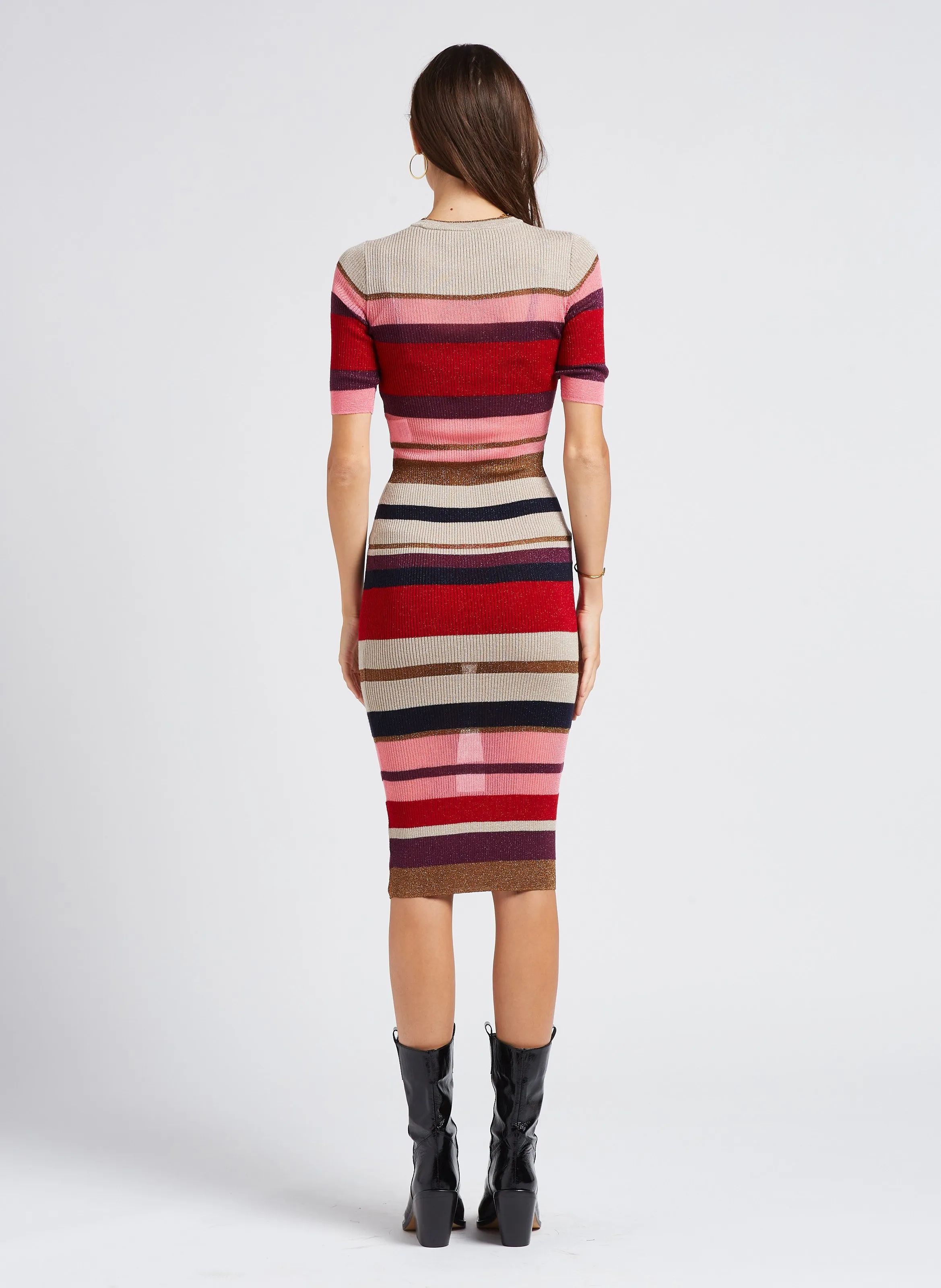 Vestido midi de lana a rayas con cuello redondo en multicolor