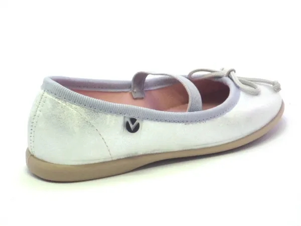 VICTORIA 1046103 PLATA