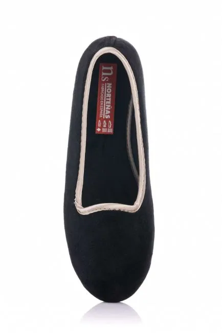 Zapatilla de casa lisa