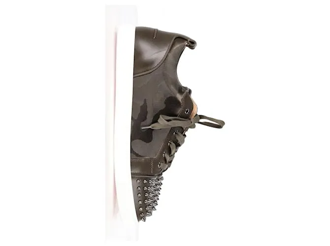 Zapatillas Christian Louboutin Louis Junior Spikes con estampado de camuflaje en cuero de ternera caqui Verde 